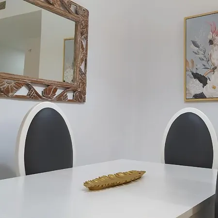 Appartement Sherryflat Paralejo 7 *